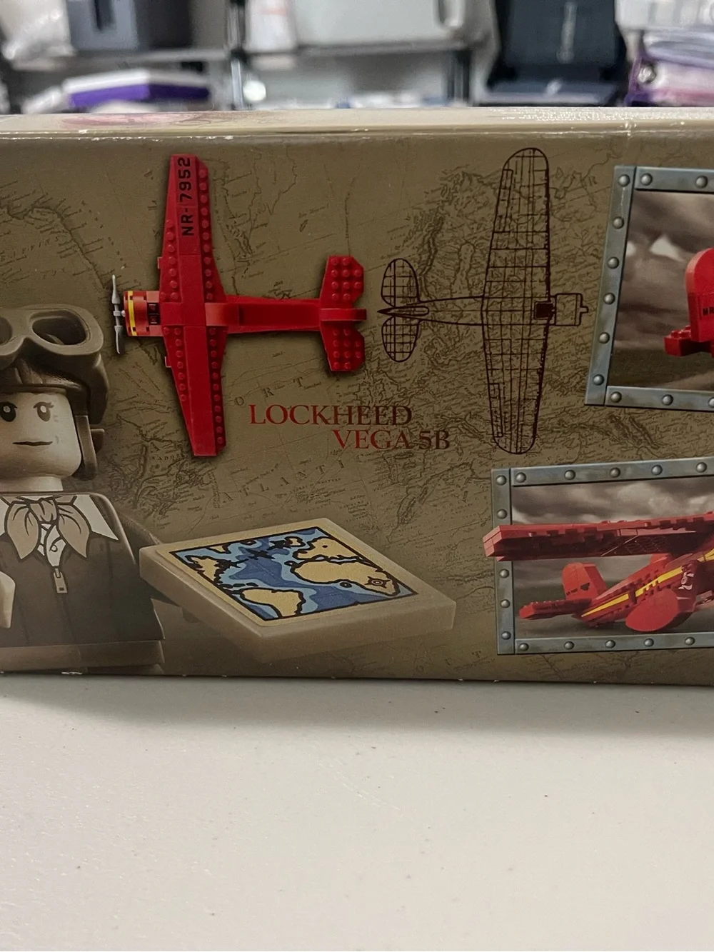 New Sealed Collectible Amelia Earhart LEGO Set 40450